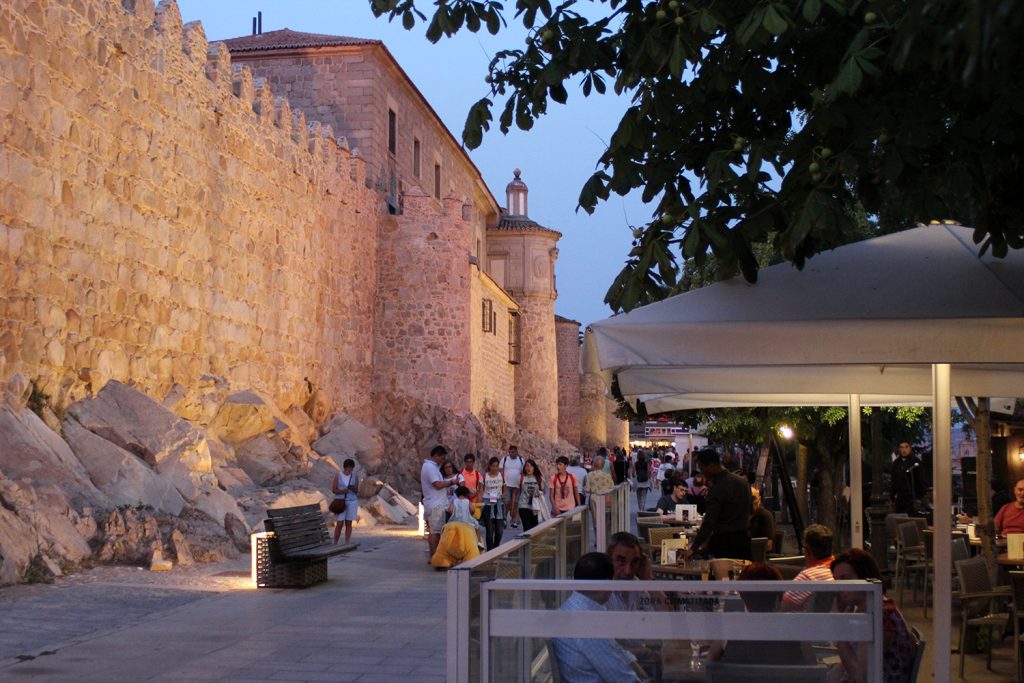 avila_restaurante_labruja