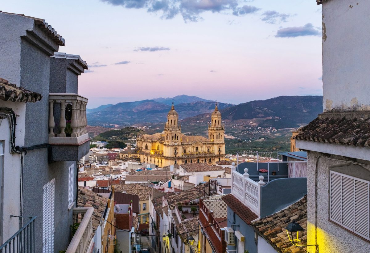 andres-garcia-LYhjhrz5_wk-unsplash